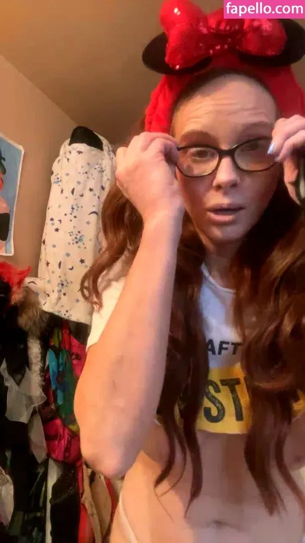 Phoebe Price Onlyfans Photo Gallery 