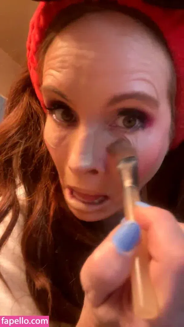 Phoebe Price Onlyfans Photo Gallery 