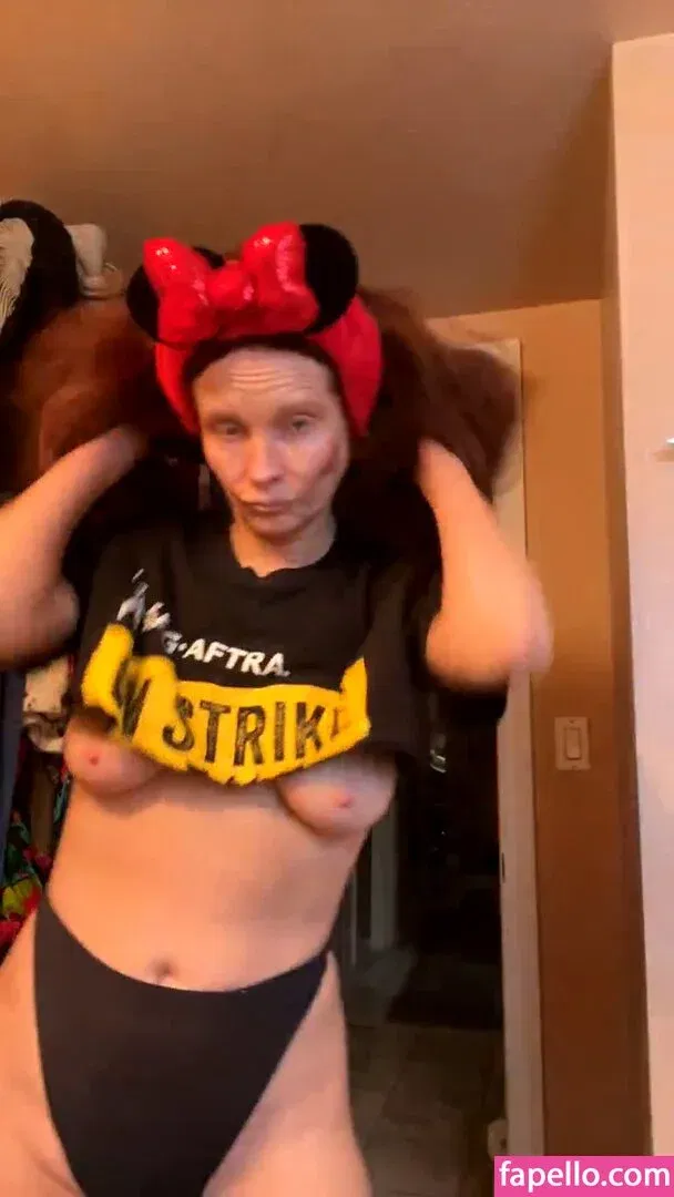 Phoebe Price Onlyfans Photo Gallery 