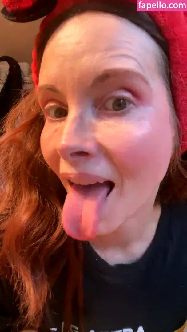 Phoebe Price Onlyfans Photo Gallery 