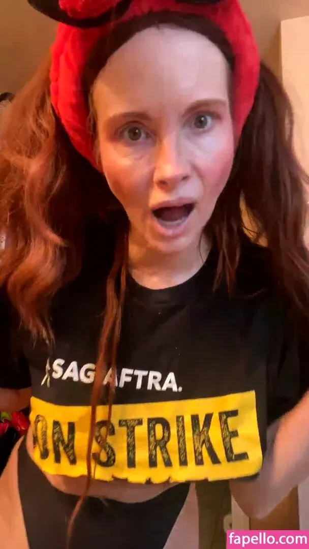 Phoebe Price Onlyfans Photo Gallery 