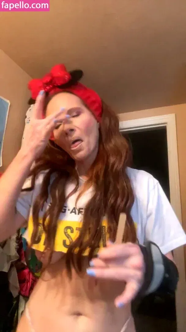 Phoebe Price Onlyfans Photo Gallery 