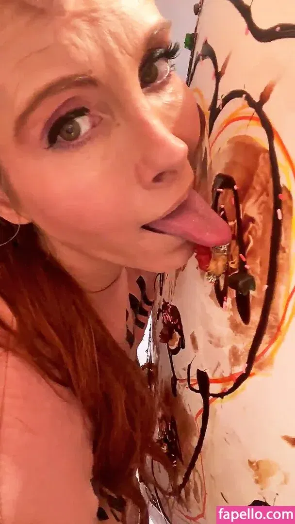 Phoebe Price Onlyfans Photo Gallery 