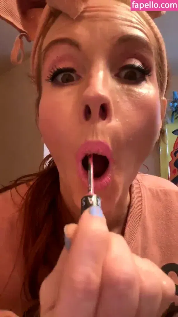 Phoebe Price Onlyfans Photo Gallery 