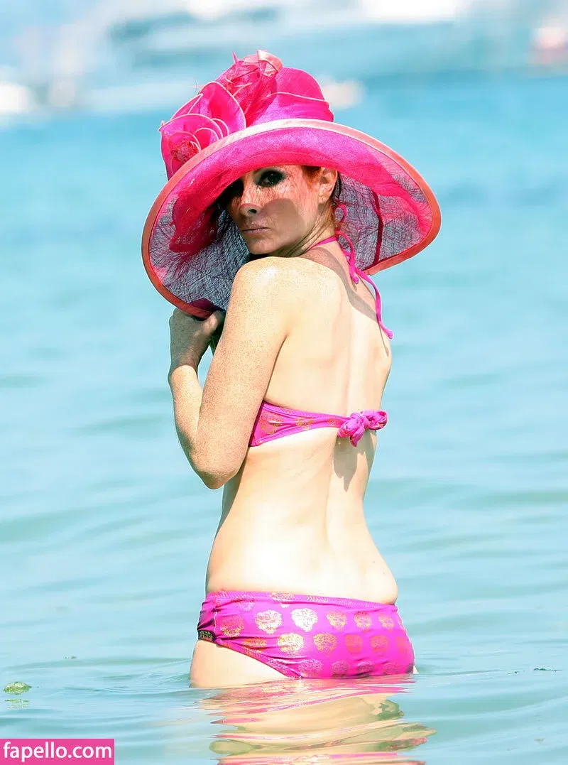 Phoebe Price Onlyfans Photo Gallery 