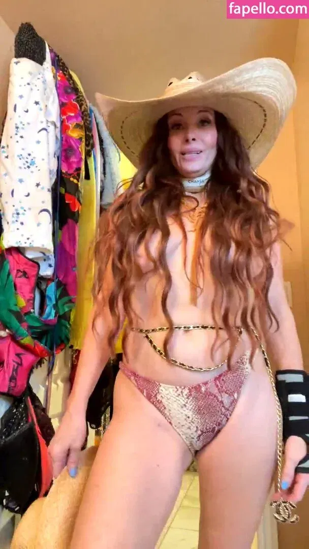 Phoebe Price Onlyfans Photo Gallery 