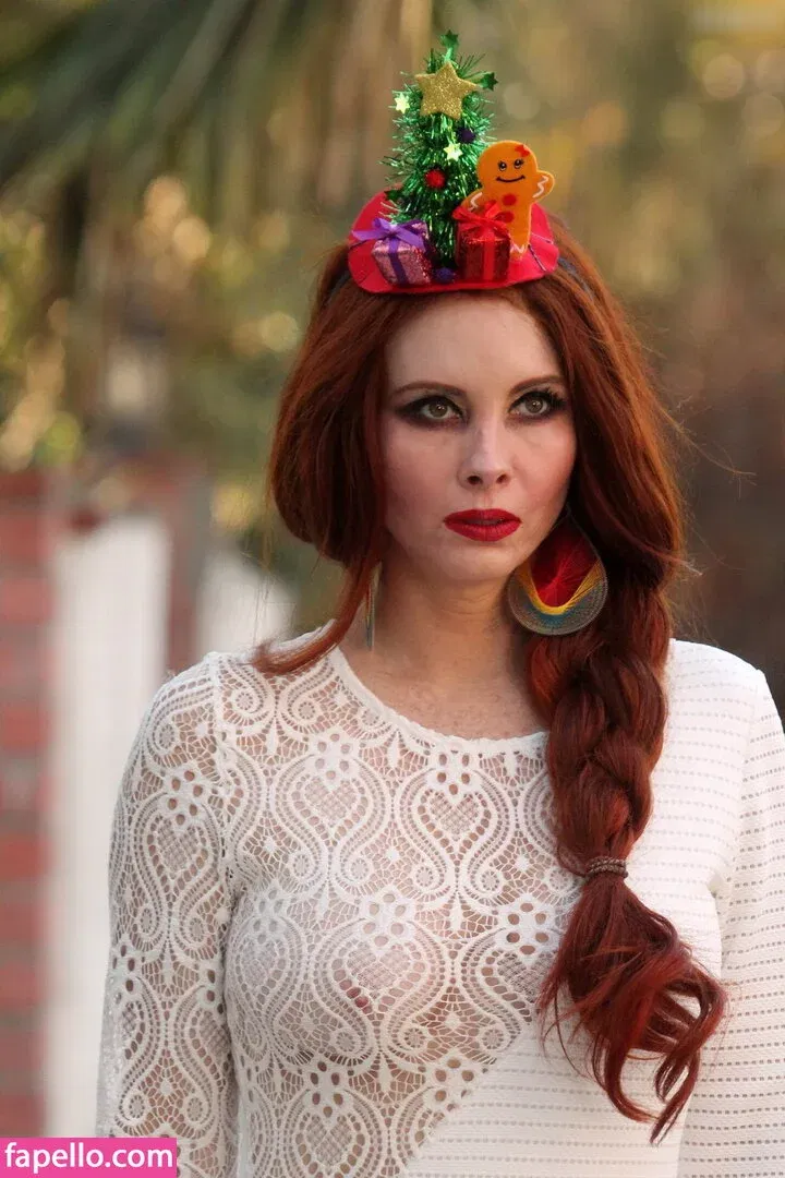 Phoebe Price Onlyfans Photo Gallery 