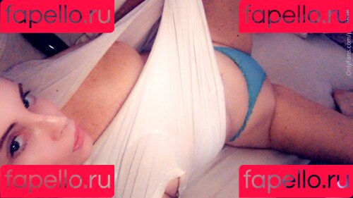 Phoebe Price Onlyfans Photo Gallery 