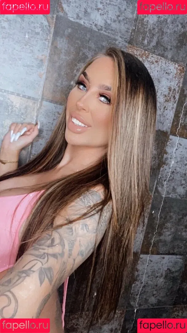 Hayley Maye Onlyfans Photo Gallery 