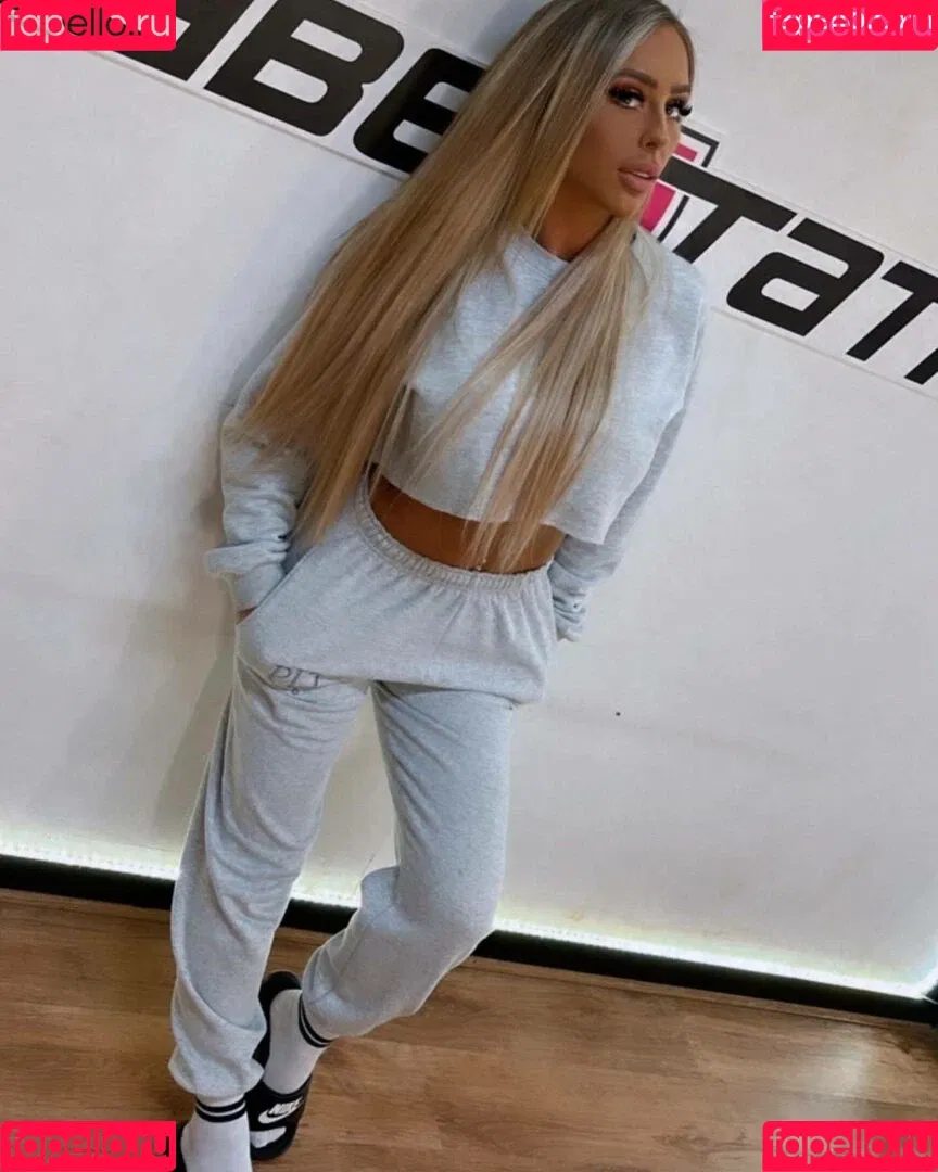 Hayley Maye Onlyfans Photo Gallery 
