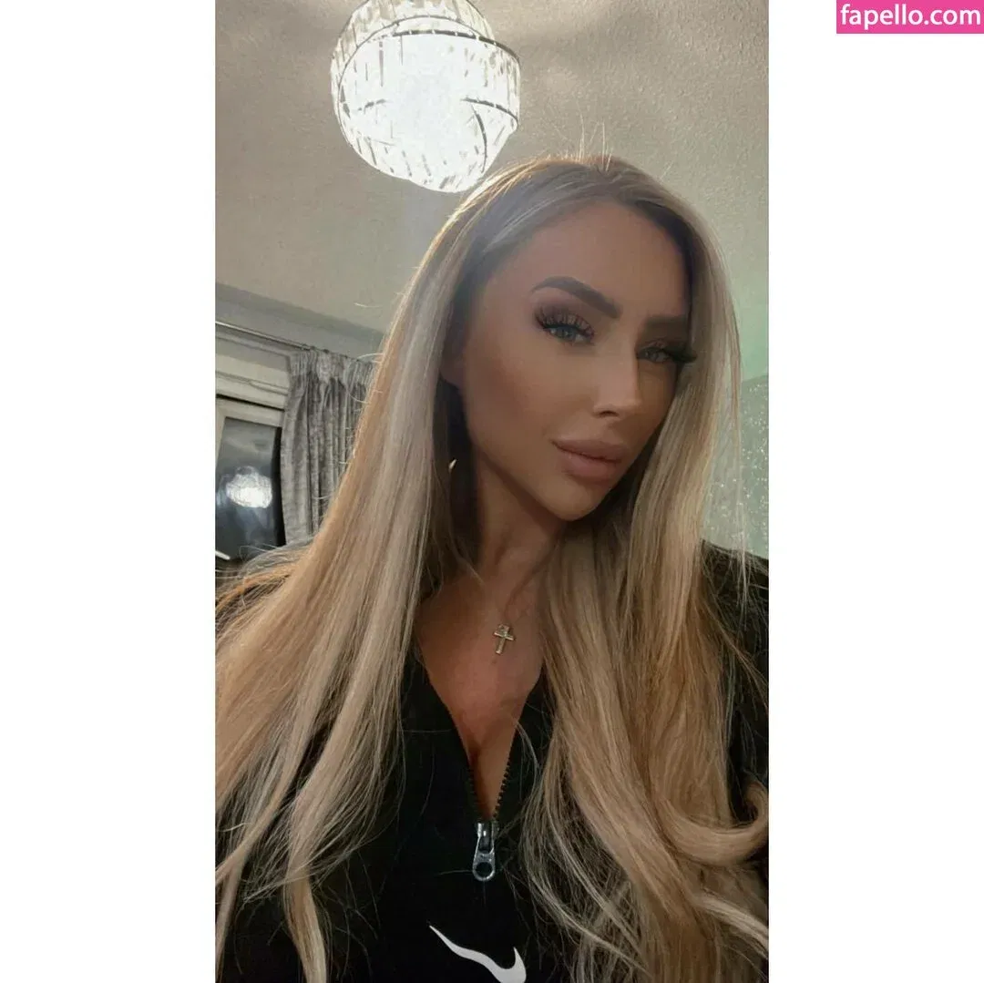 Hayley Maye Onlyfans Photo Gallery 