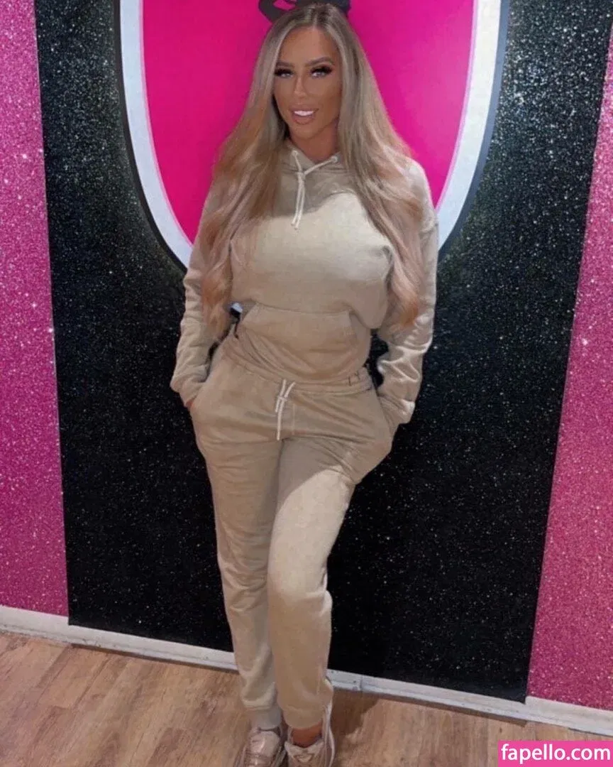 Hayley Maye Onlyfans Photo Gallery 