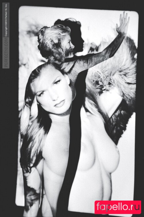 mila_petrova Nude Onlyfans Photo 25