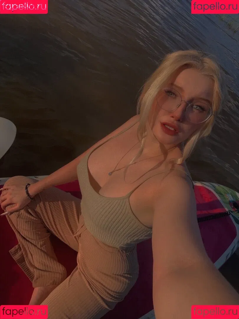 Elena Kyalviyainen Onlyfans Photo Gallery 