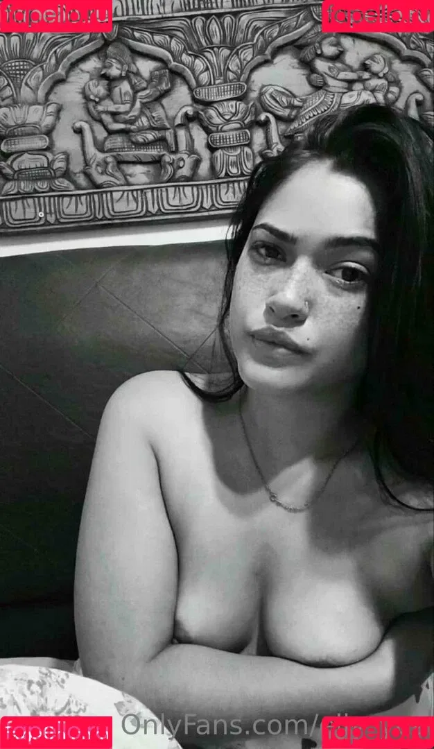 elly_yes Onlyfans Photo Gallery 