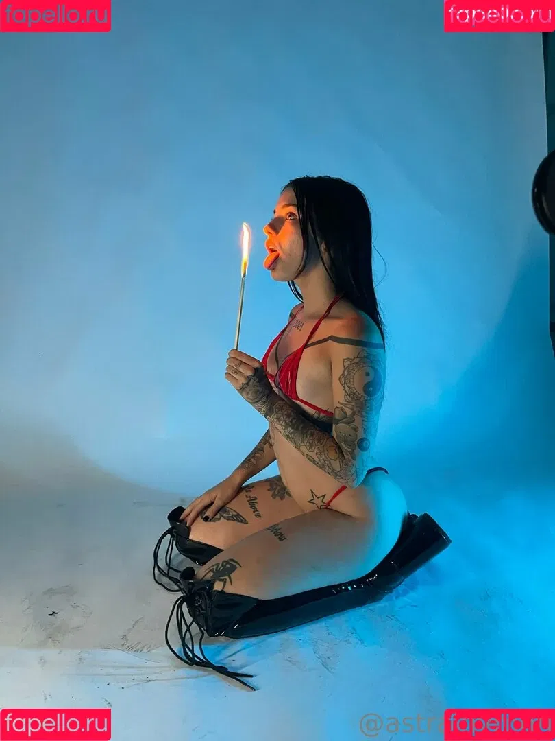 lolaslands Onlyfans Photo Gallery 
