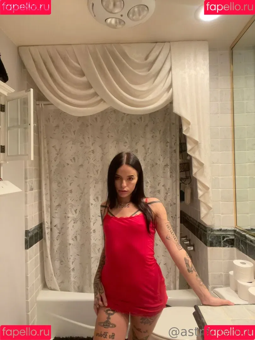 lolaslands Onlyfans Photo Gallery 