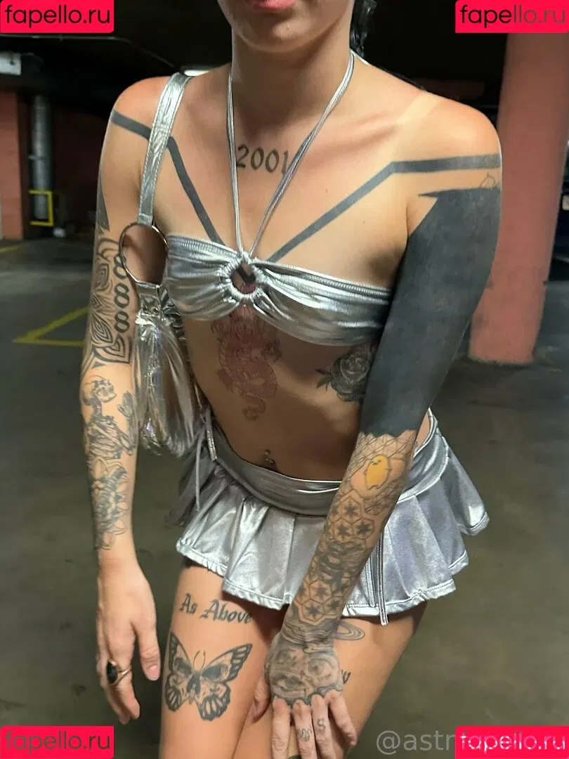 lolaslands Onlyfans Photo Gallery 