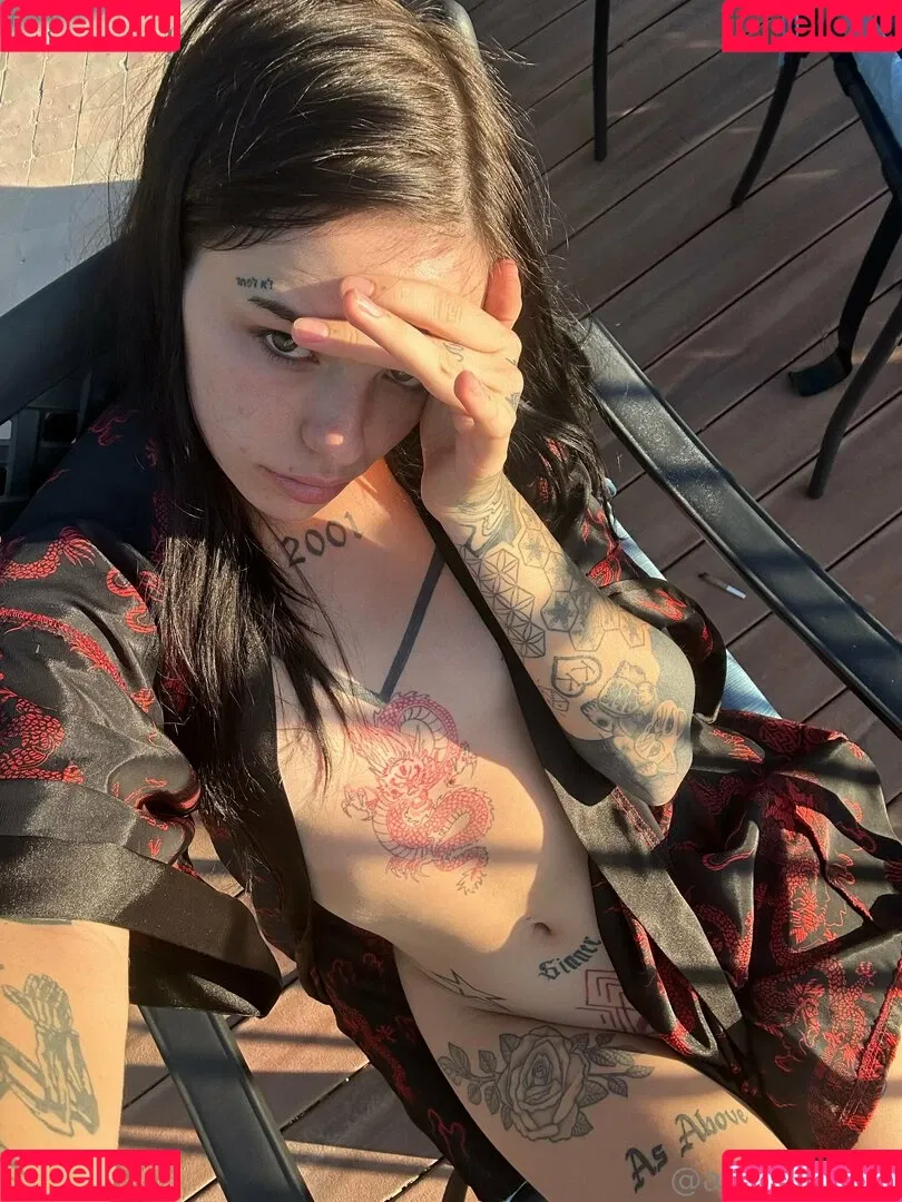 lolaslands Onlyfans Photo Gallery 