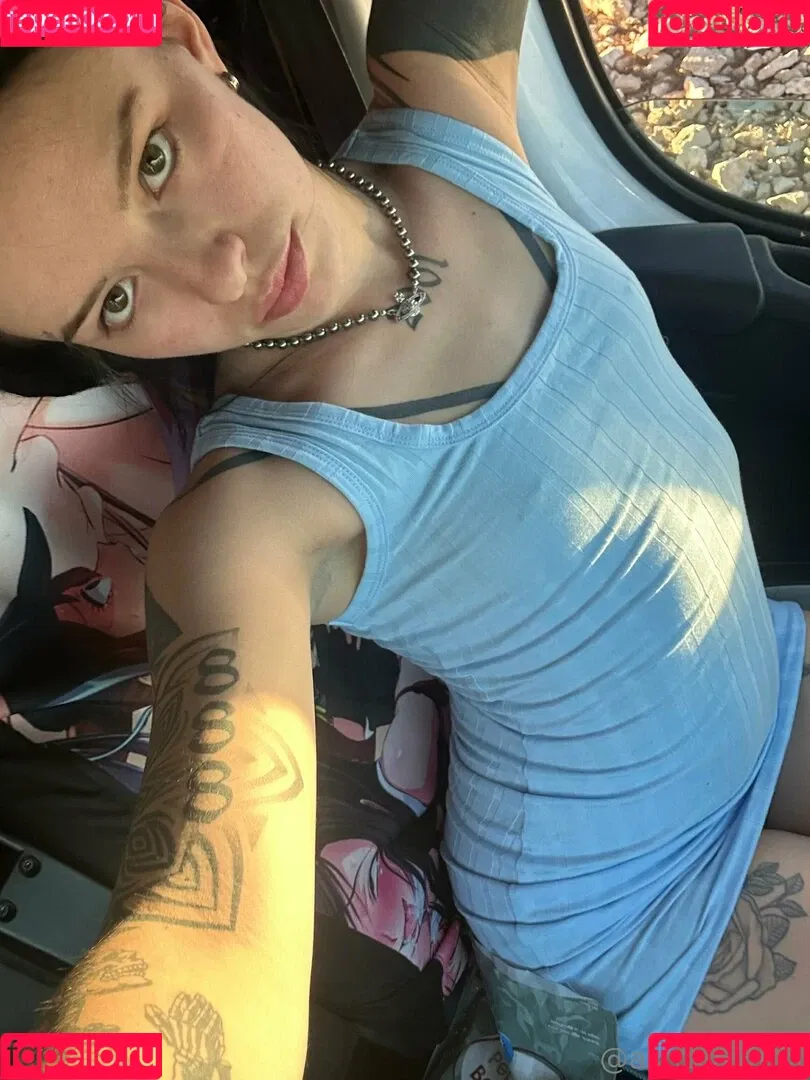 lolaslands Onlyfans Photo Gallery 