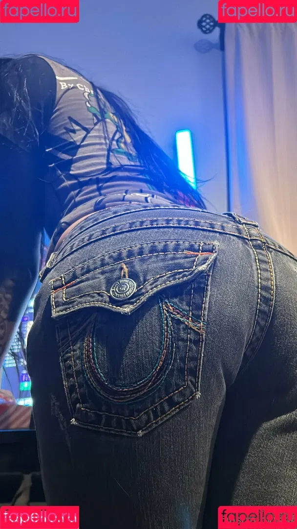 lolaslands Onlyfans Photo Gallery 