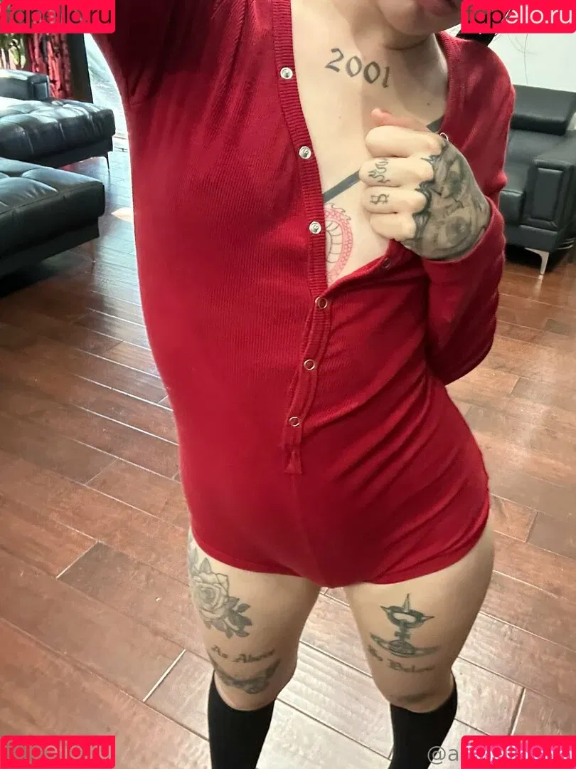lolaslands Onlyfans Photo Gallery 