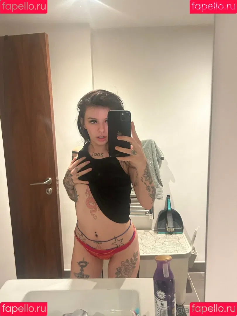 lolaslands Onlyfans Photo Gallery 