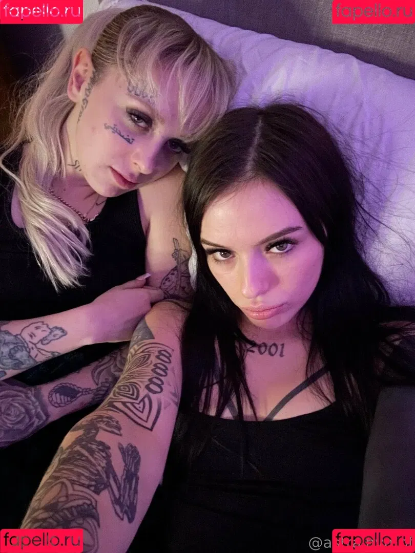 lolaslands Onlyfans Photo Gallery 