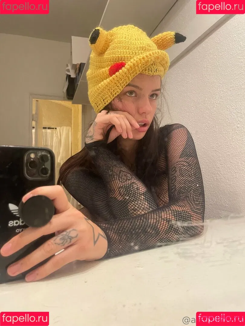 lolaslands Onlyfans Photo Gallery 