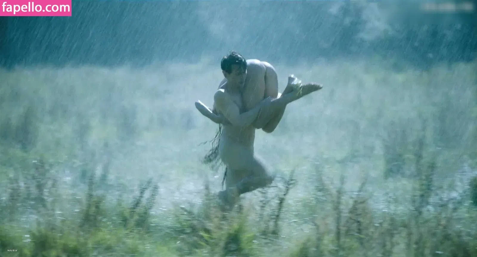 Emma Corrin Onlyfans Photo Gallery 