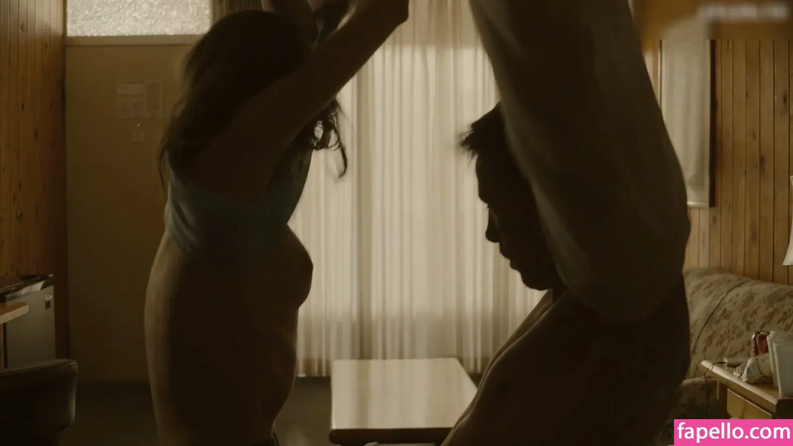 Emma Corrin Onlyfans Photo Gallery 