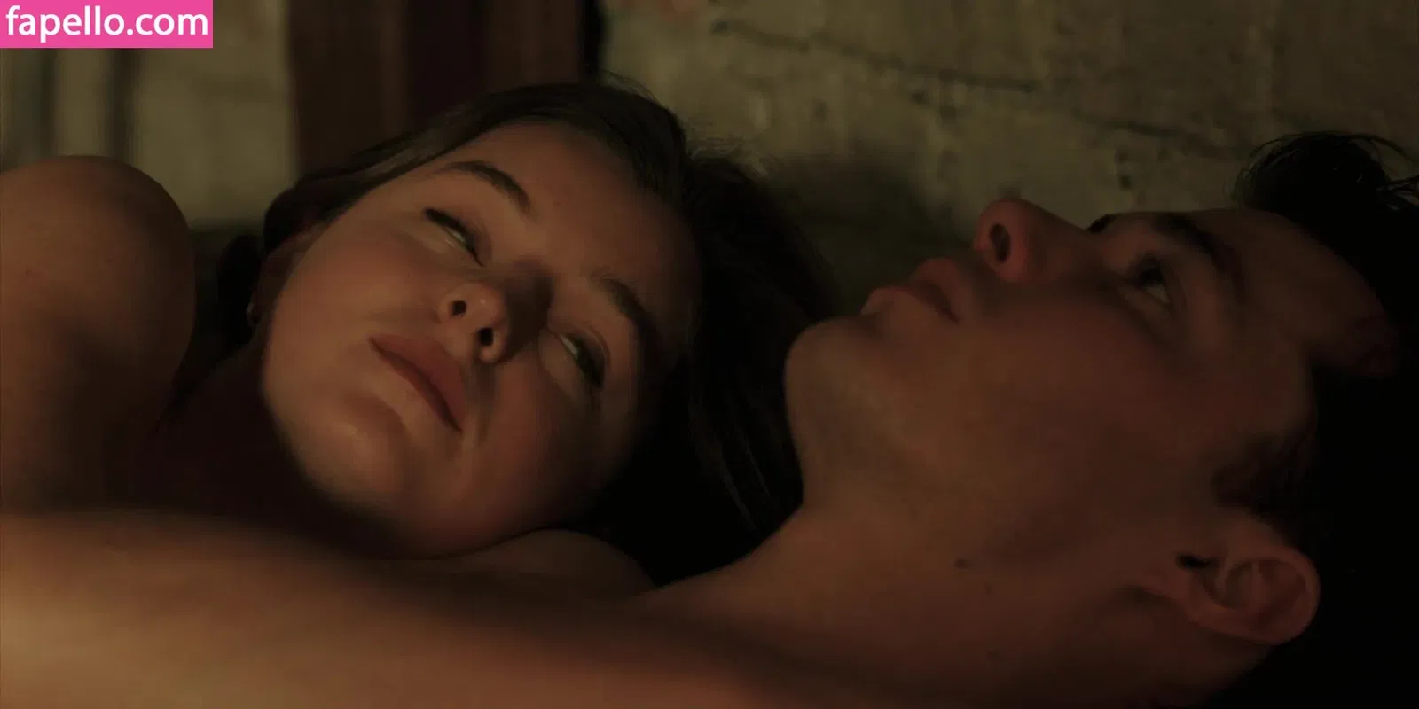 Emma Corrin Onlyfans Photo Gallery 