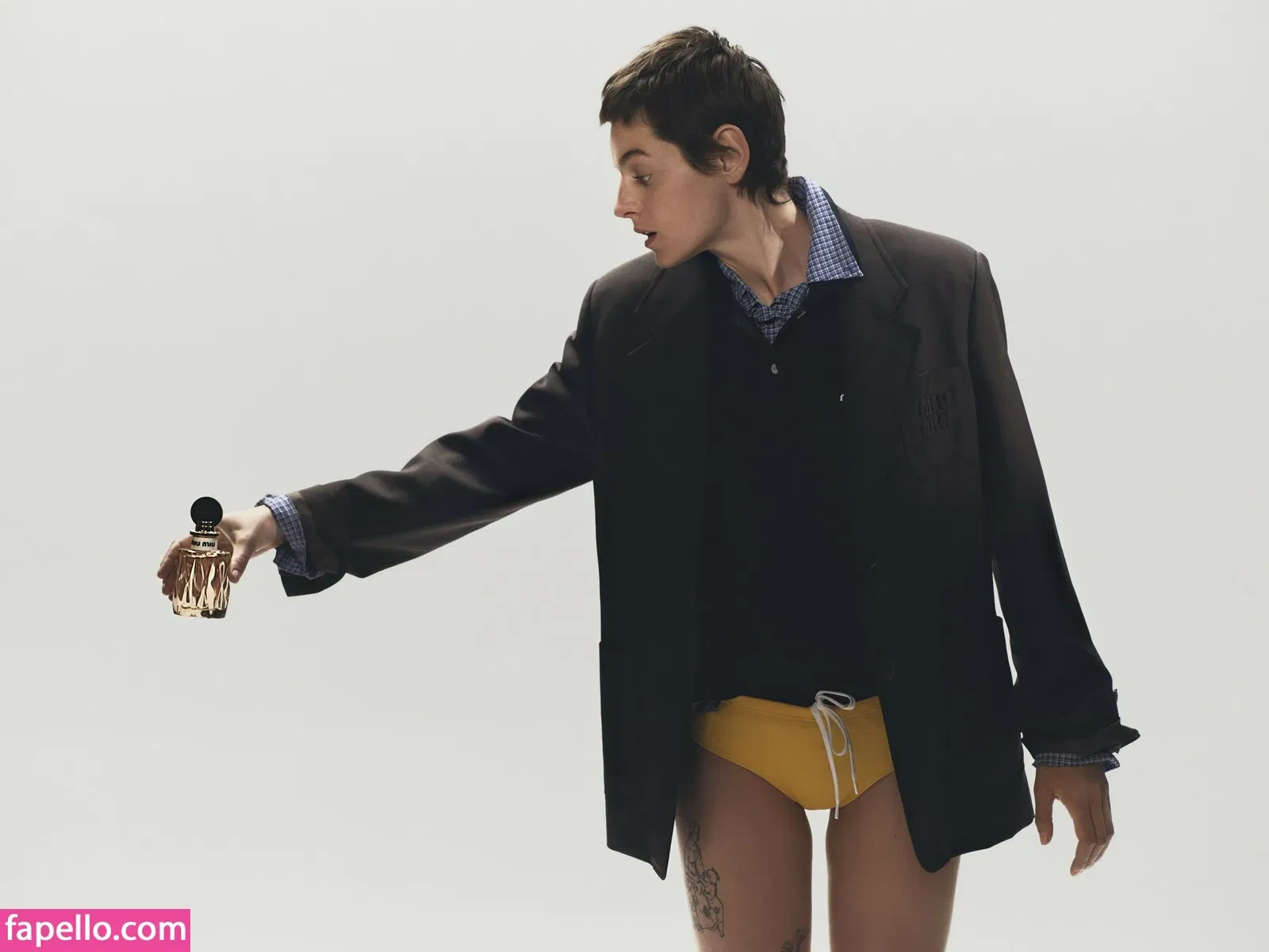 Emma Corrin Onlyfans Photo Gallery 