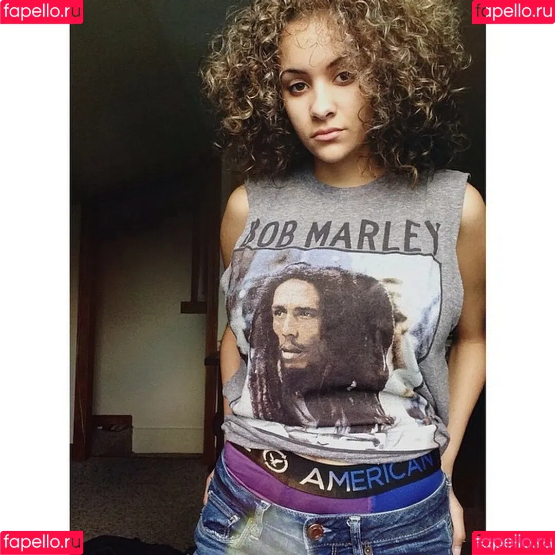 Nicole A Foster Onlyfans Photo Gallery 
