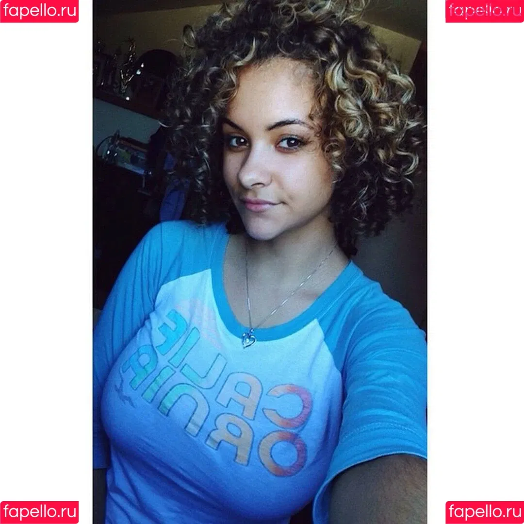 Nicole A Foster Onlyfans Photo Gallery 