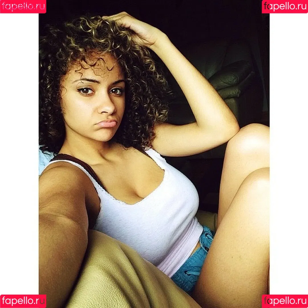 Nicole A Foster Onlyfans Photo Gallery 