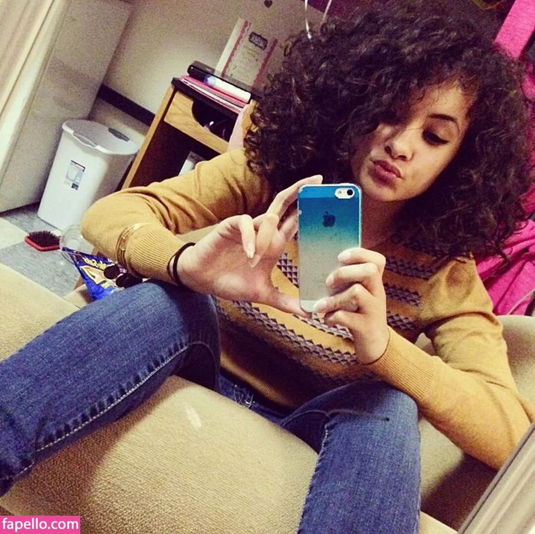 Nicole A Foster Onlyfans Photo Gallery 