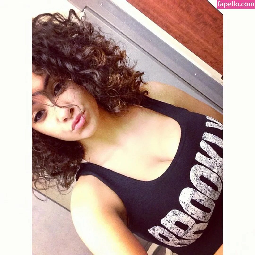 Nicole A Foster Onlyfans Photo Gallery 