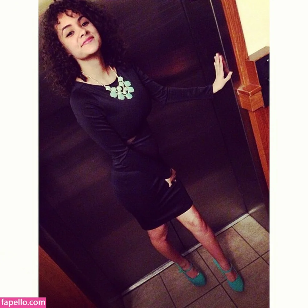 Nicole A Foster Onlyfans Photo Gallery 