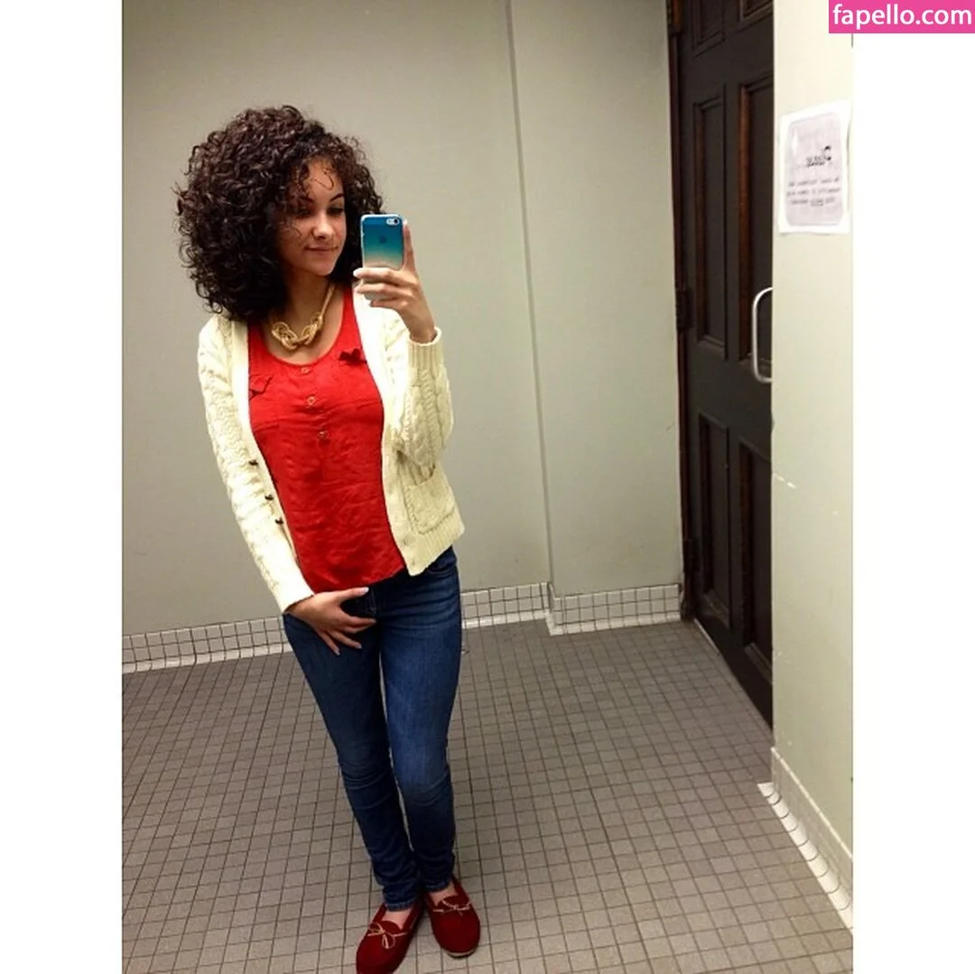 Nicole A Foster Onlyfans Photo Gallery 