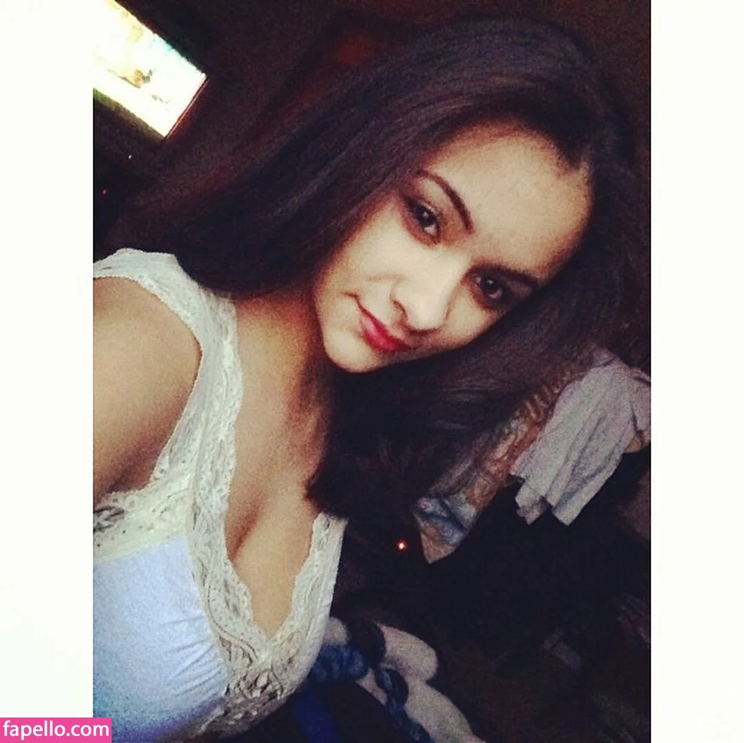 Nicole A Foster Onlyfans Photo Gallery 