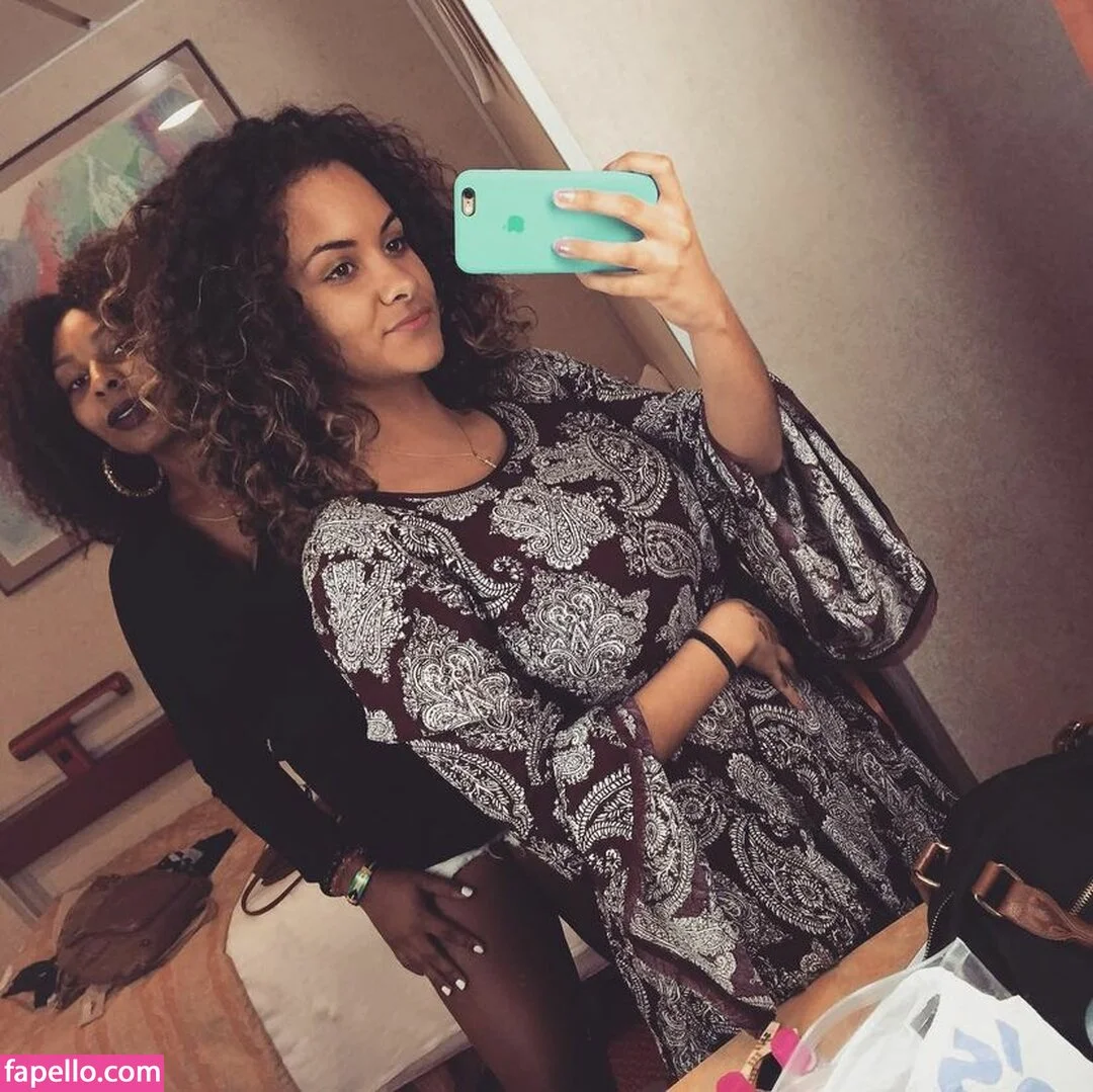 Nicole A Foster Onlyfans Photo Gallery 