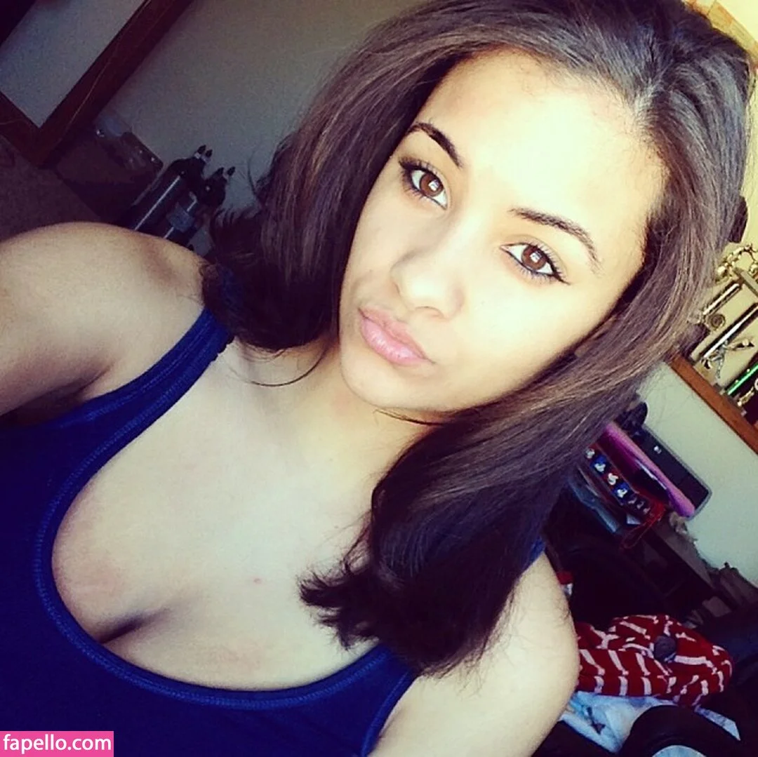 Nicole A Foster Onlyfans Photo Gallery 