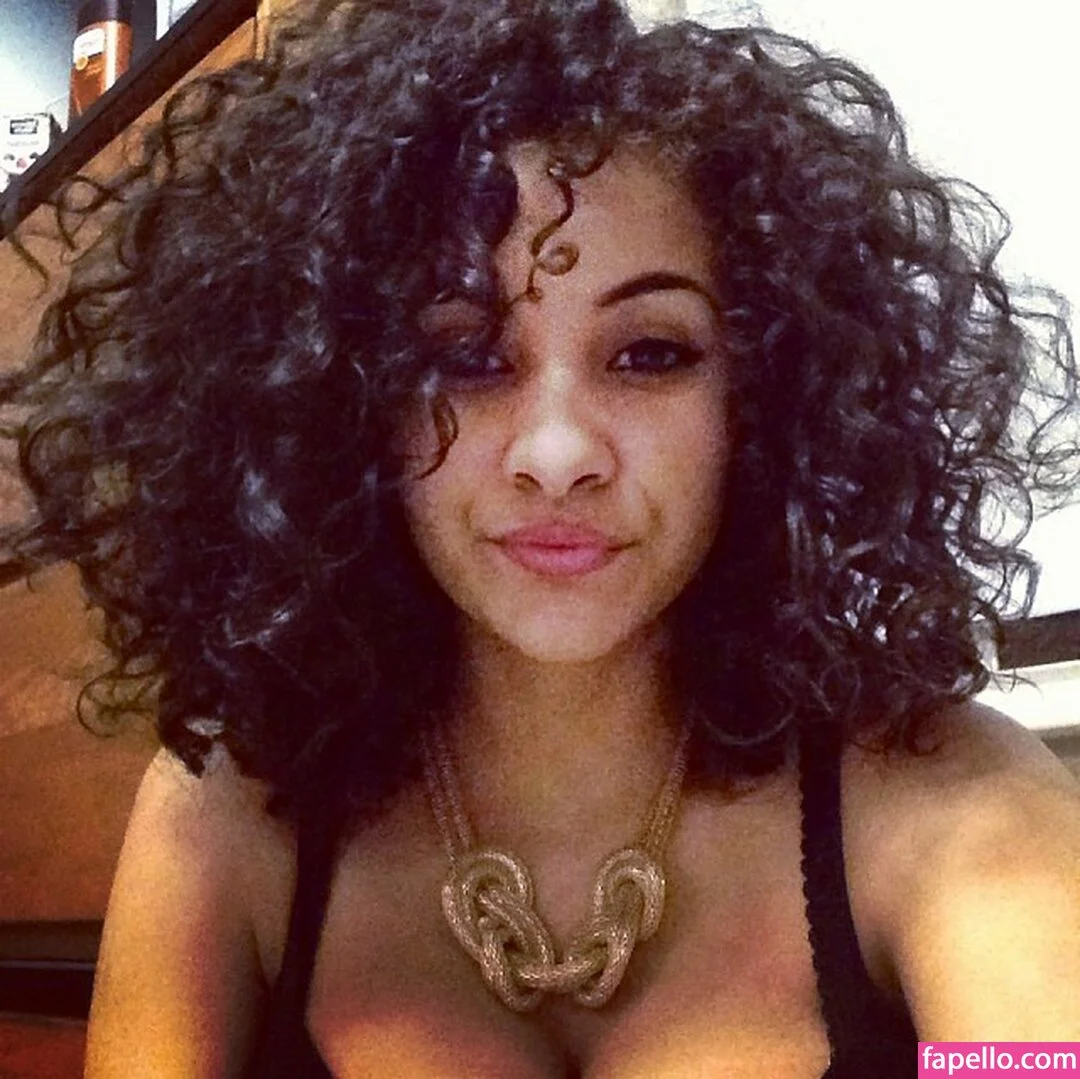 Nicole A Foster Onlyfans Photo Gallery 