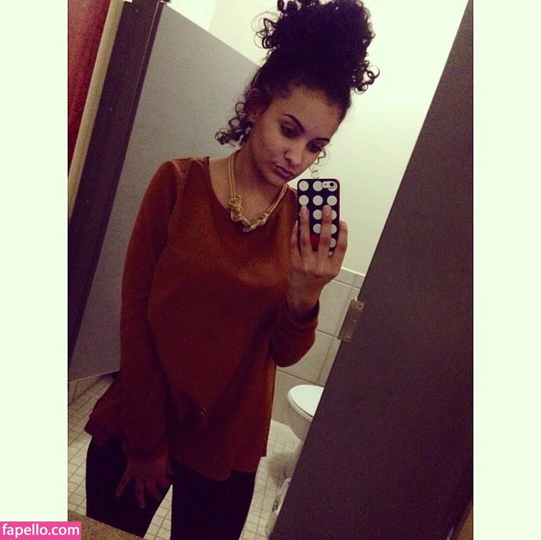 Nicole A Foster Onlyfans Photo Gallery 