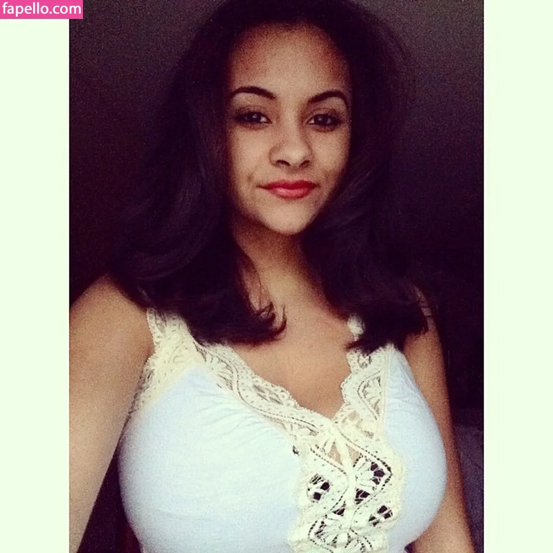 Nicole A Foster Onlyfans Photo Gallery 