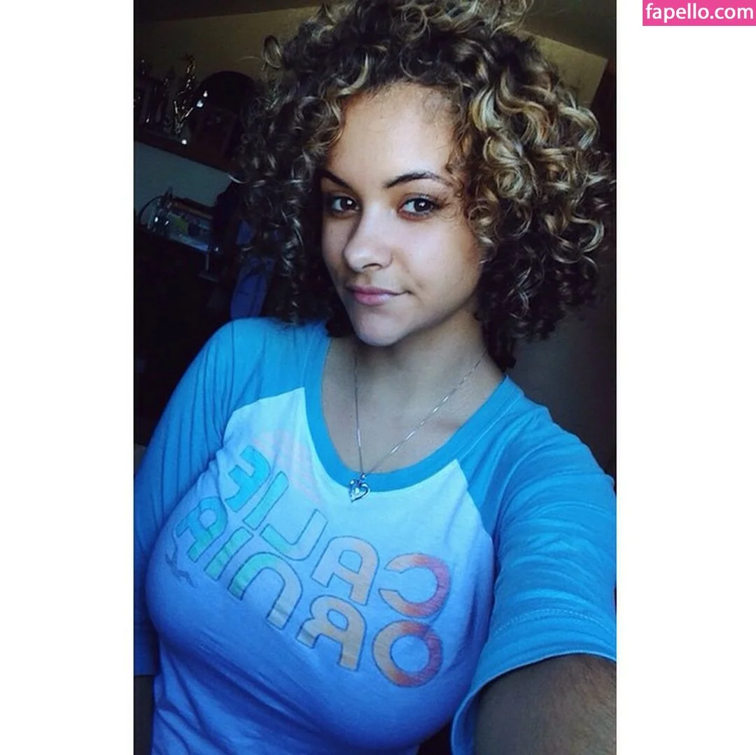 Nicole A Foster Onlyfans Photo Gallery 