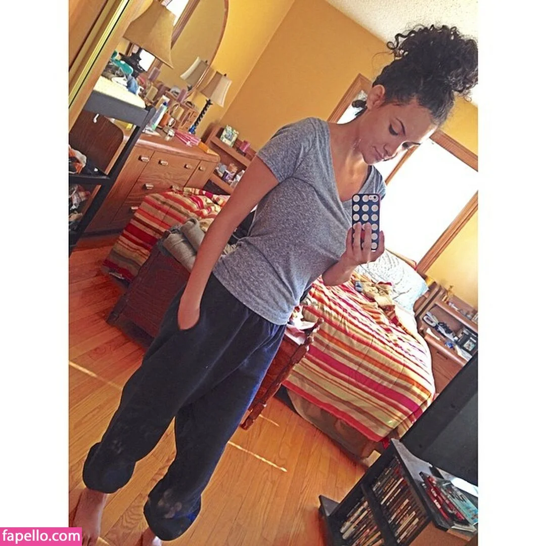 Nicole A Foster Onlyfans Photo Gallery 