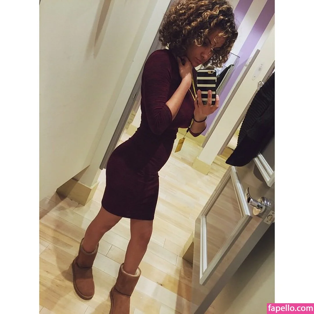 Nicole A Foster Onlyfans Photo Gallery 