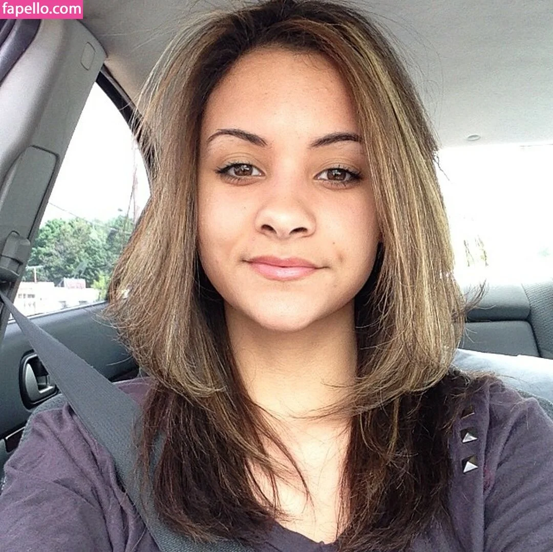 Nicole A Foster Onlyfans Photo Gallery 